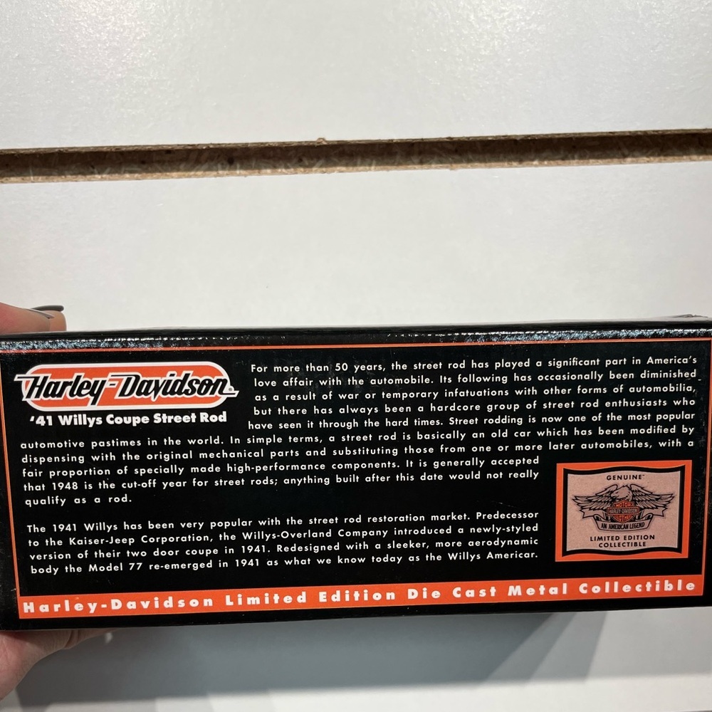 Harley Davidson ‘41 Willys Coupe coin bank - Picture 9 of 9